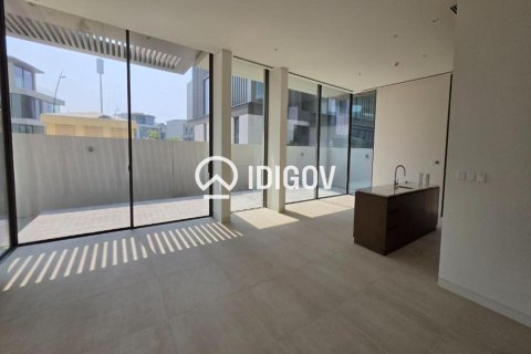Вилла с 4 спальнями в Nad Al Sheba 1, ОАЭ №209029 4