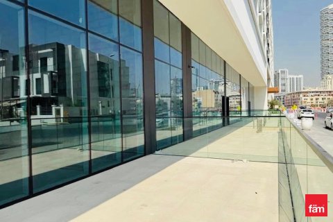 Shop de 98.6m² en Dubai, UAE No. 135925