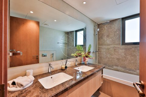 3 bedrooms Townhouse in Khalifa City, UAE No. 90223 15