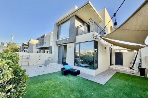 Villa de 4 dormitorios en Dubai Hills Estate, UAE No. 151092 9