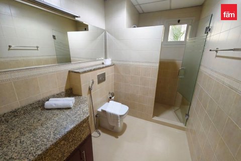 Villa de 4 dormitorios en Dubai, UAE No. 198724 6