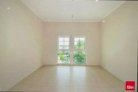 Studio Apartment in Dubai, UAE No. 198721