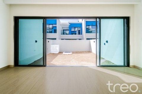 3 bedrooms Townhouse in Damac Lagoons, UAE No. 186689 5