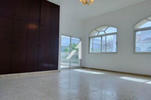 Villa de 4 dormitorios  No. 124791 6