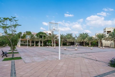 Commercial property de 3 dormitorios en Al Salam Street, UAE No. 79919 22