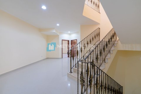 Commercial property de 4 dormitorios en Al Nahyan Camp, UAE No. 79905 11