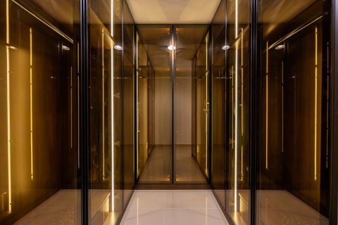 Commercial property de 5 dormitorios en Baniyas, UAE No. 79907 22