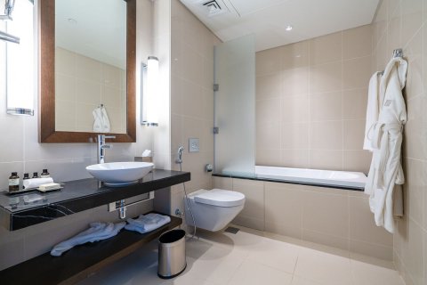 Apartment de 3 dormitorios en The Marina, UAE No. 79918 9