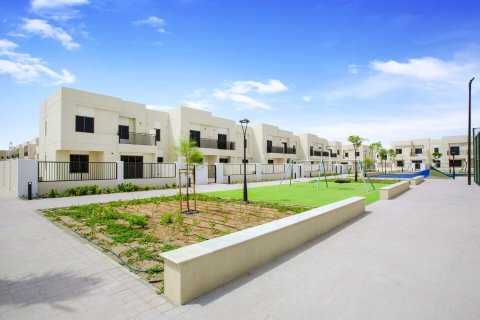Townhouse de 3 dormitorios en Town Square, UAE No. 168525 27