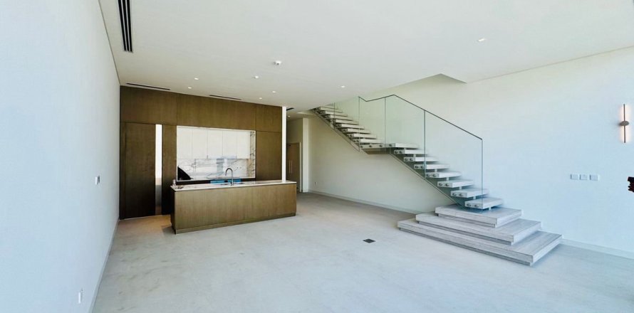 3 bedrooms Townhouse in Dubai, UAE No. 135863