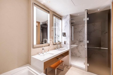 Apartment de 3 dormitorios en The Address Residences Dubai Opera, UAE No. 206715 15
