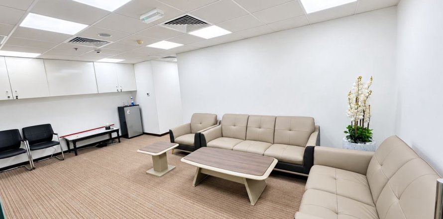 67.4m² Office in Business Bay, UAE No. 208013