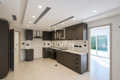 3 غرف نوم فيلا في Meadows, الإمارات العربية المتحدة رقم 204771 15