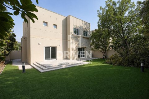 3 غرف نوم فيلا في Meadows, الإمارات العربية المتحدة رقم 204771 26