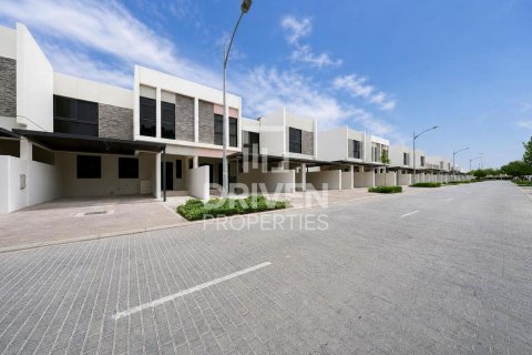 4 غرف نوم فيلا في دبي, الإمارات العربية المتحدة رقم 204776 26