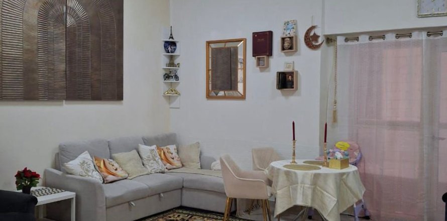 2 bedrooms Apartment in Dubai, UAE No. 169988