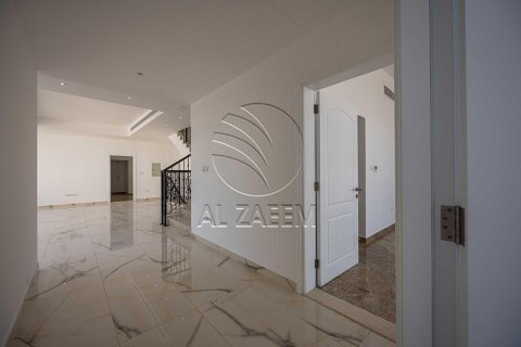 5 غرفة نوم  فيلا في أبو ظبي, الإمارات العربية المتحدة رقم 89963 7