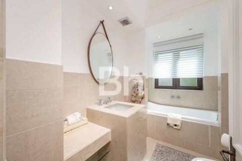 Квартира с 2 спальнями  №113308 3