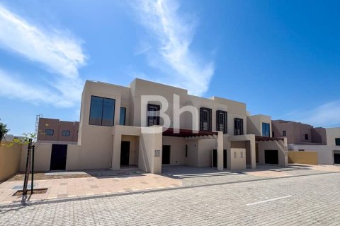 3 غرف نوم فيلا في أبو ظبي, الإمارات العربية المتحدة رقم 63084 2