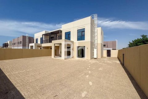 3 غرف نوم فيلا في أبو ظبي, الإمارات العربية المتحدة رقم 63084 17