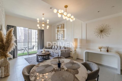 Apartment de 2 dormitorios en Opera District, UAE No. 202766 3