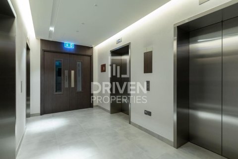 Квартира с 3 спальнями в EMAAR Beachfront, ОАЭ №192682 14
