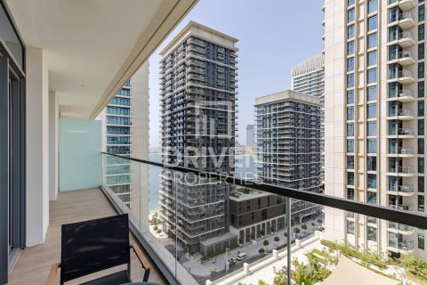 Квартира с 1 спальней в EMAAR Beachfront, ОАЭ №192683 3