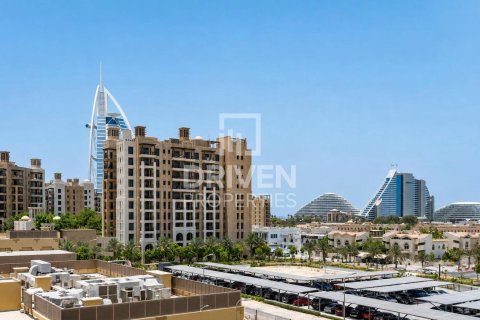 1 bedroom Apartment in Umm Suqeim 3, UAE No. 198760 4
