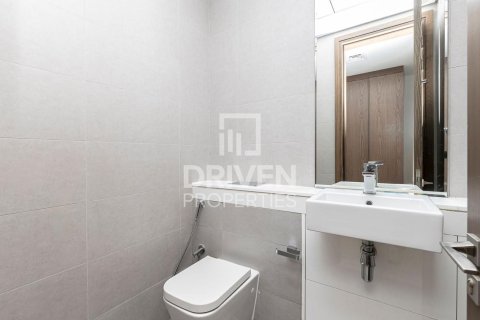 2 bedrooms Apartment in Business Bay, UAE No. 198757 10