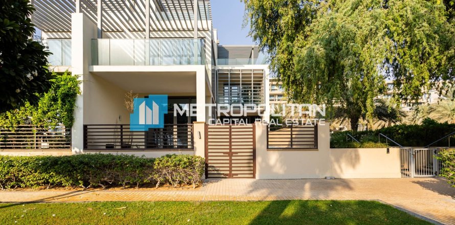 Вилла с 5 спальнями  №126422