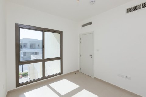 Townhouse de 3 dormitorios en Noor Townhouses, UAE No. 162786 10