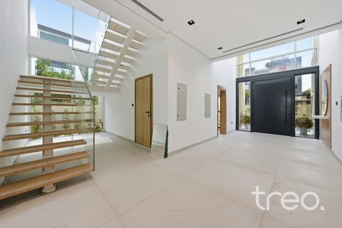 6 bedrooms Villa in Jumeirah Park, UAE No. 173793 4