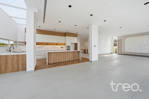 6 bedrooms Villa in Jumeirah Park, UAE No. 173793 6