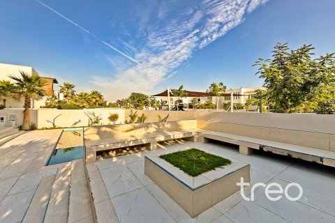 Вилла с 6 спальнями в Jumeirah Park, ОАЭ №173792 22
