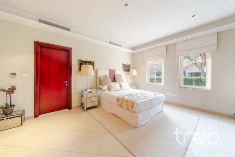 Villa de 5 dormitorios en Arabian Ranches, UAE No. 173789 11
