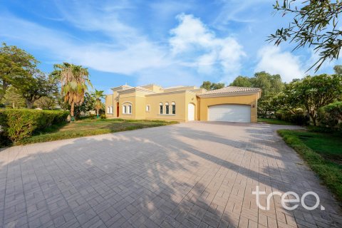 Villa de 5 dormitorios en Arabian Ranches, UAE No. 173789