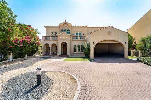 Villa de 4 dormitorios en Jumeirah Islands, UAE No. 210413 14