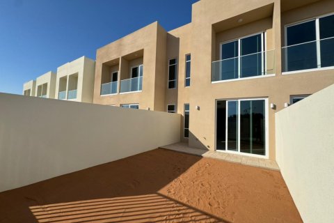 2 bedrooms Townhouse in Ras Al Khaimah, UAE No. 183653 12