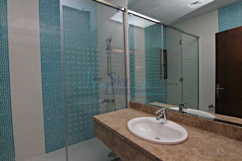 4 غرف نوم فيلا  رقم 127056 3