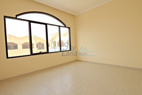 4 غرف نوم فيلا  رقم 127056 8