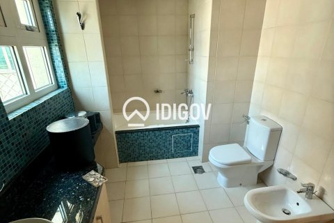 Apartment de 3 dormitorios en Shoreline Apartments, UAE No. 184864 10