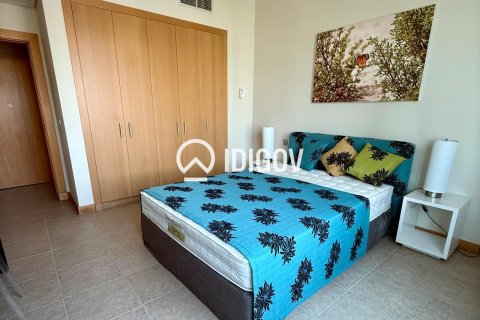 Apartment de 3 dormitorios en Shoreline Apartments, UAE No. 184864 4