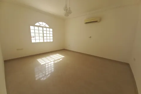 Villa de 8 dormitorios en Muscat, Oman No. 108485 4