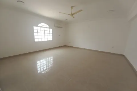 Villa de 8 dormitorios en Muscat, Oman No. 108485 3