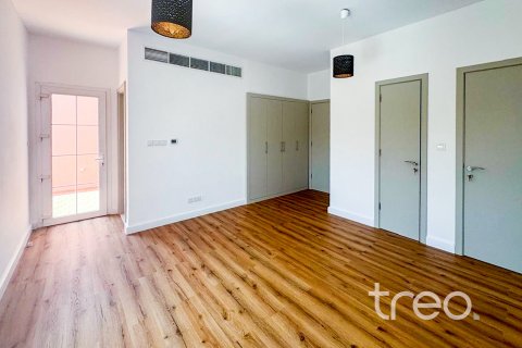 Villa de 3 dormitorios en Arabian Ranches, UAE No. 206204 13