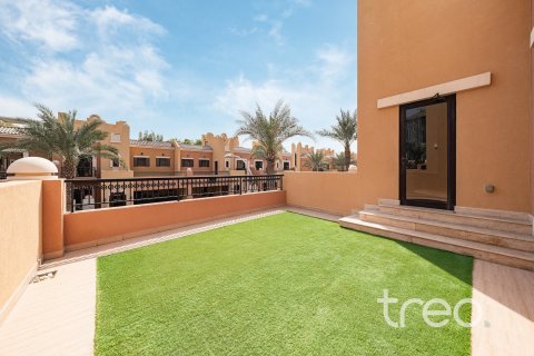 Villa de 4 chambres à Bloomingdale, UAE No. 206205 5