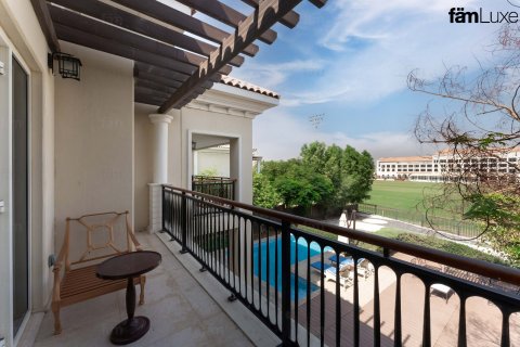 4 غرف نوم فيلا رقم 123417 24