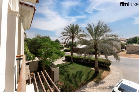 4 غرف نوم فيلا رقم 123417 25