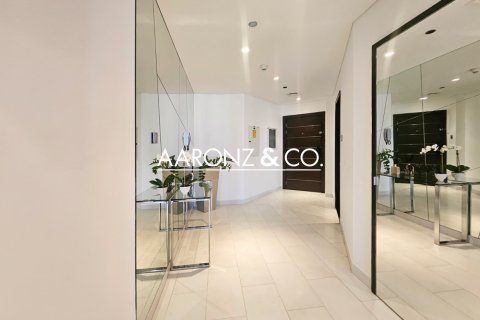 Apartment de 2 dormitorios en Cayan Tower, UAE No. 142856 7