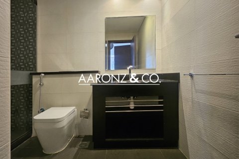 Apartment de 2 dormitorios en Cayan Tower, UAE No. 142856 20